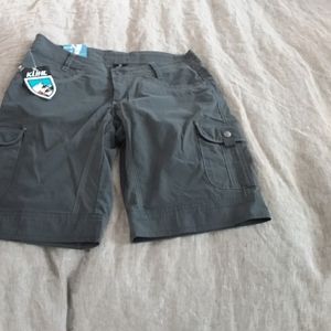 NWT Kuhl Kurve style shorts - carbon - size 6